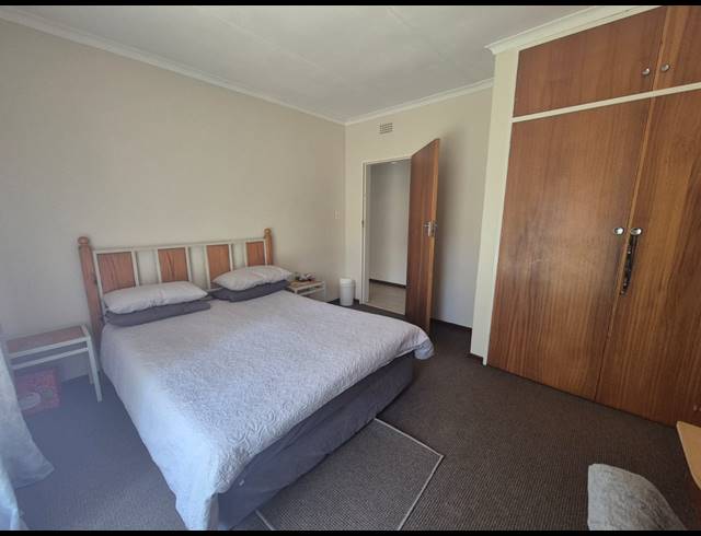 3 BEDROOM HOUSE FOR SALE IN THREE RIVERS EAST